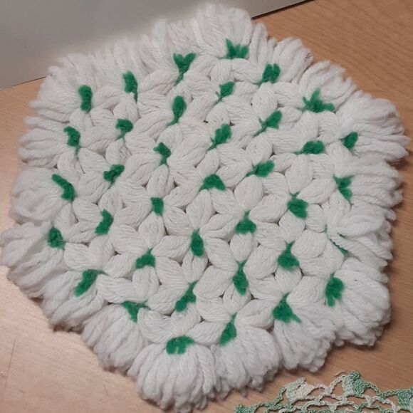 Set of 2 yarn potholders, & 1 crocheted with painted design doilee. - Picture 3 of 6